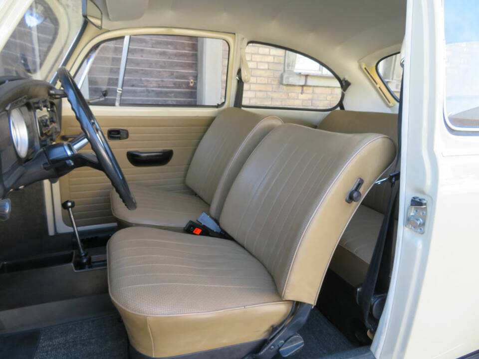 Bild 5/17 von Volkswagen Käfer 1300 (1971)