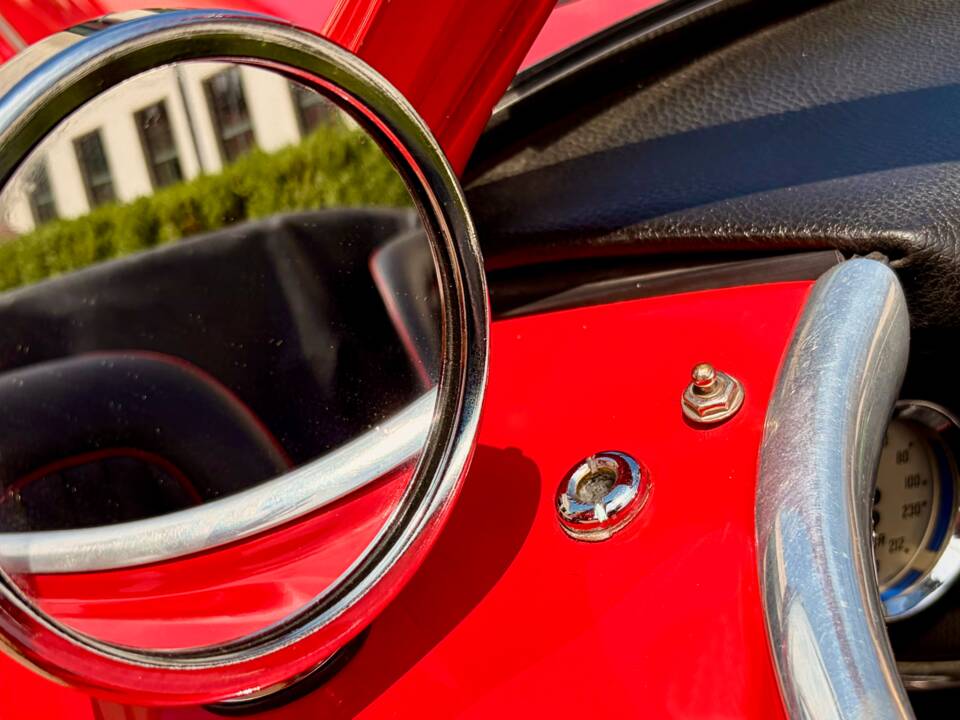 Image 13/15 de Austin-Healey 3000 Mk II (BN7) (1962)