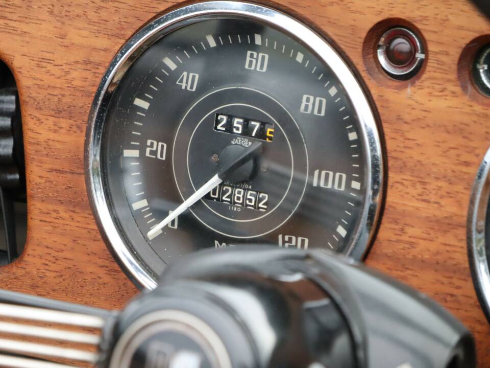 Bild 33/50 von Triumph TR 4A (1966)