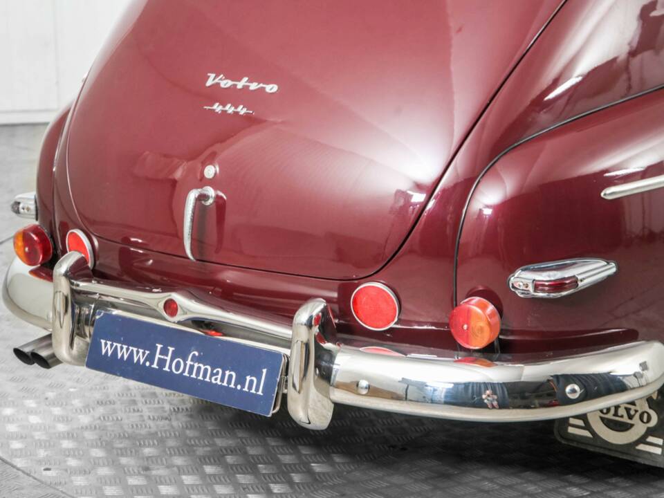 Image 31/50 of Volvo PV 444 (1953)