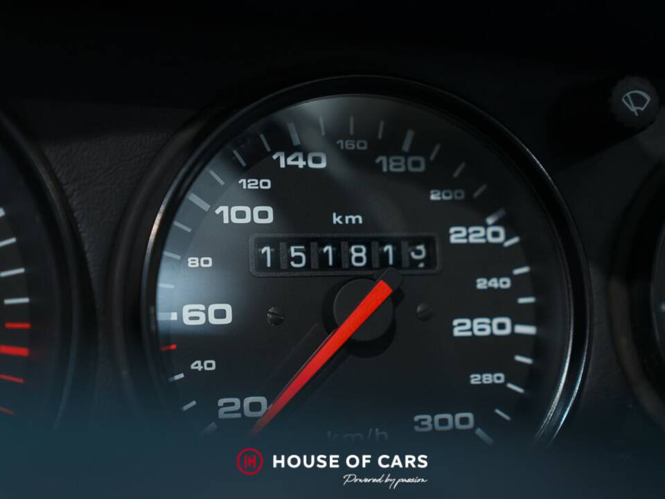 Image 24/25 de Porsche 911 Carrera 4 (1995)