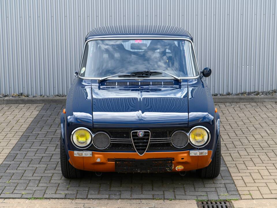 Image 8/56 of Alfa Romeo Giulia Super 1.3 (1974)
