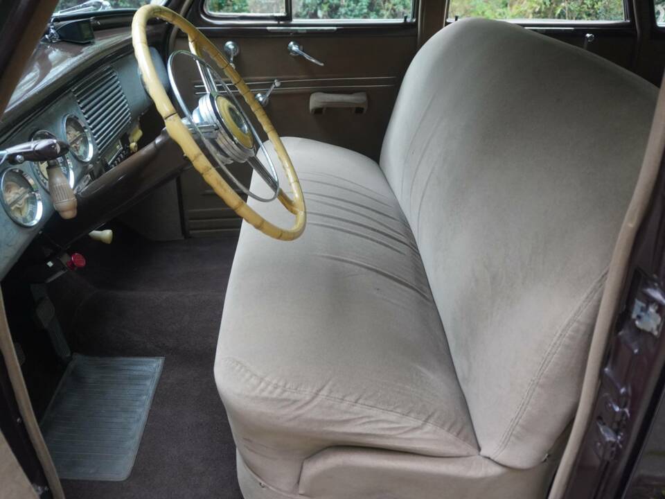 Image 9/20 of Buick 60 Century (1940)
