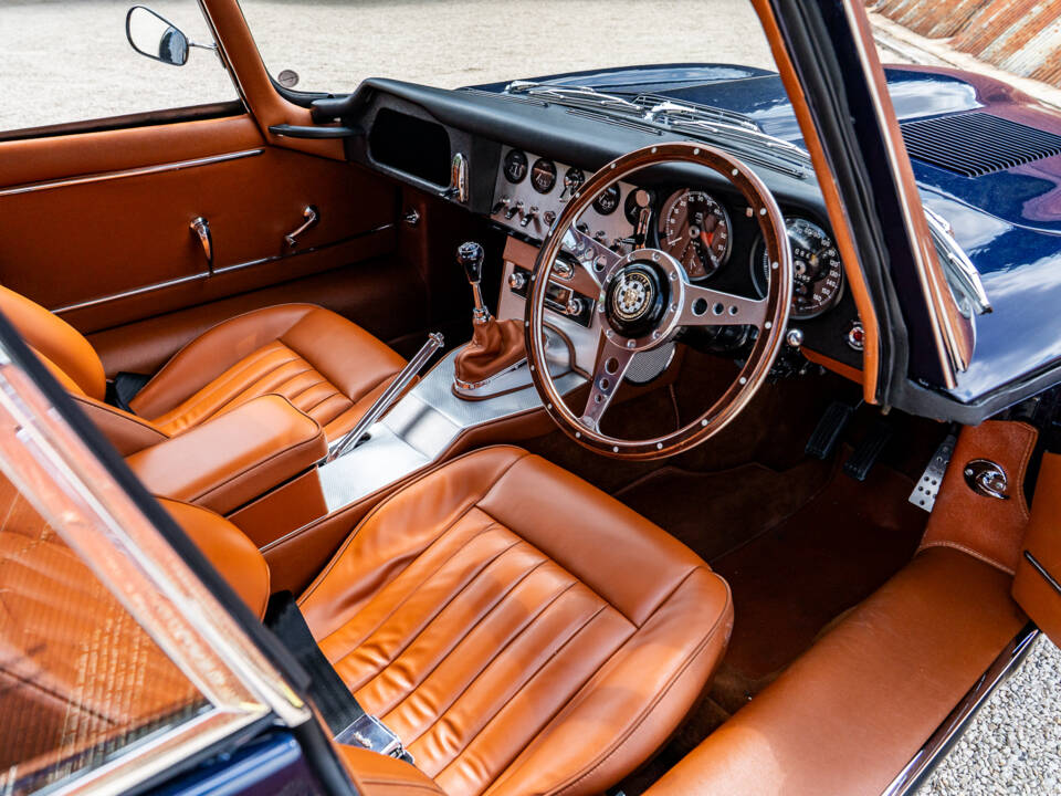 Image 29/39 of Jaguar E-Type &quot;Lightweight&quot; (1962)