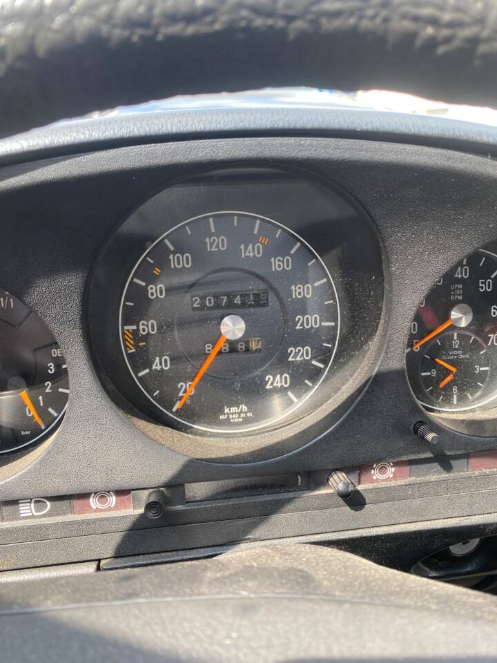 Immagine 4/16 di Mercedes-Benz 280 SL (1979)