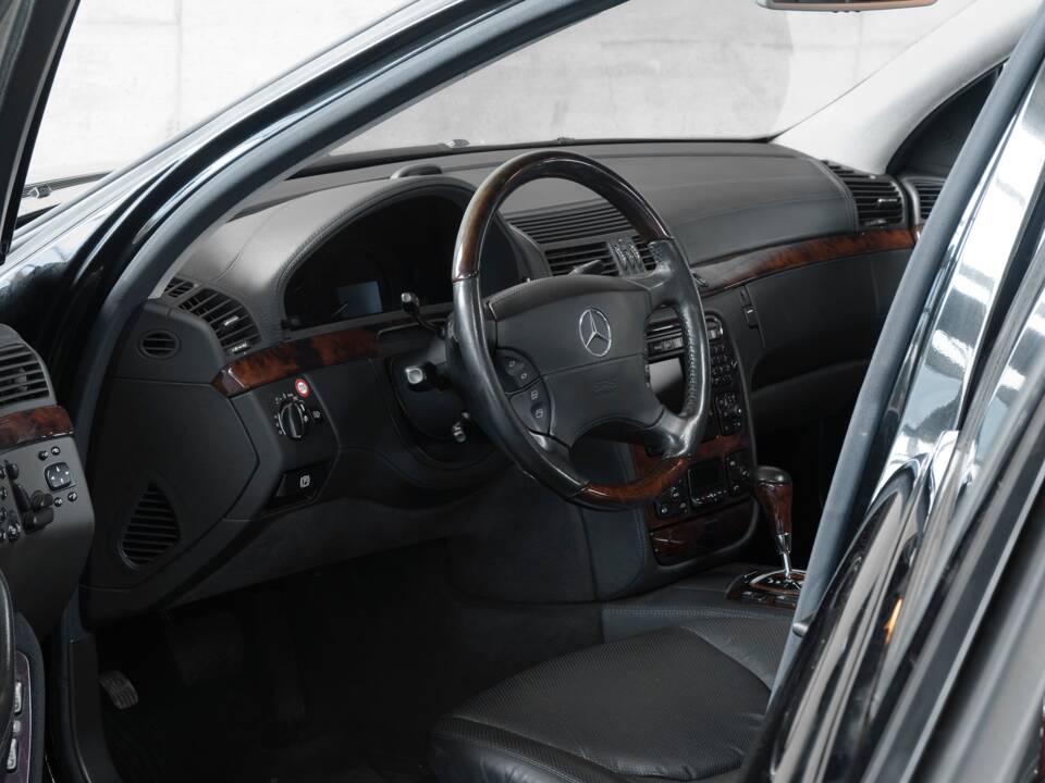 Bild 34/50 von Mercedes-Benz S 600 L (2001)