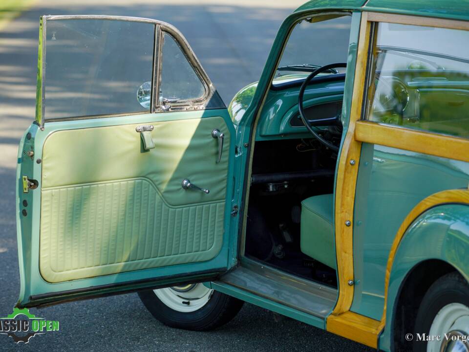 Image 4/34 de Morris Minor 1000 Traveller (1971)