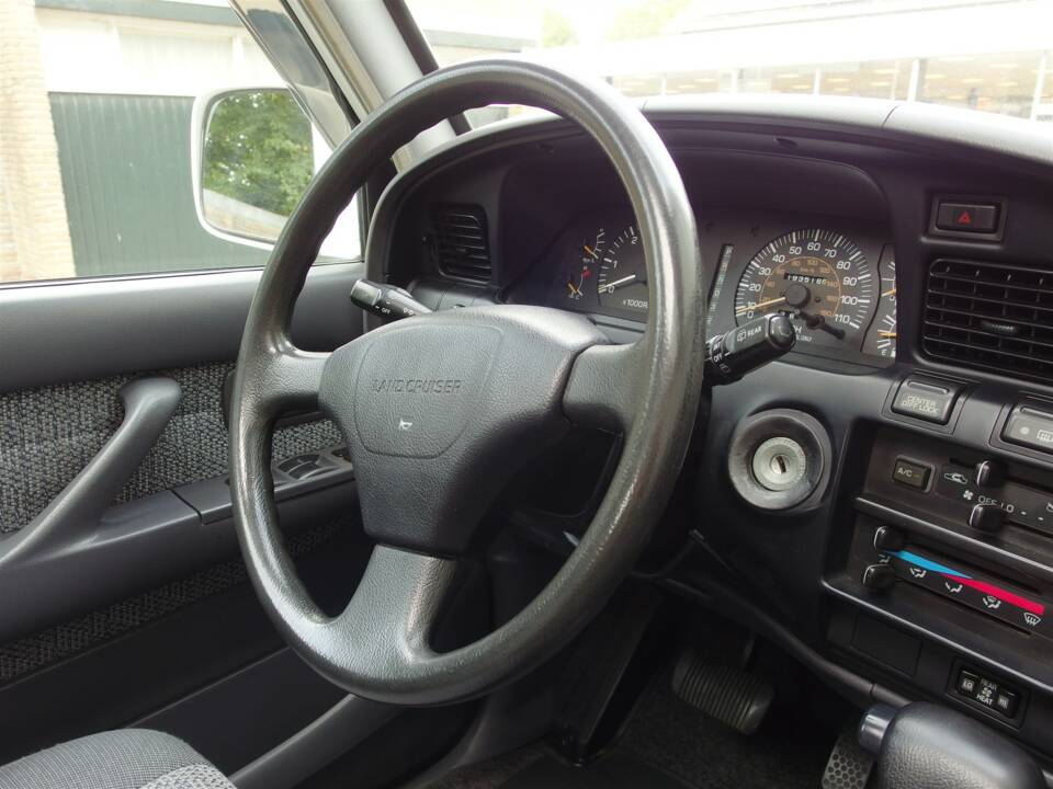Bild 57/97 von Toyota Land Cruiser FJ80 (1992)