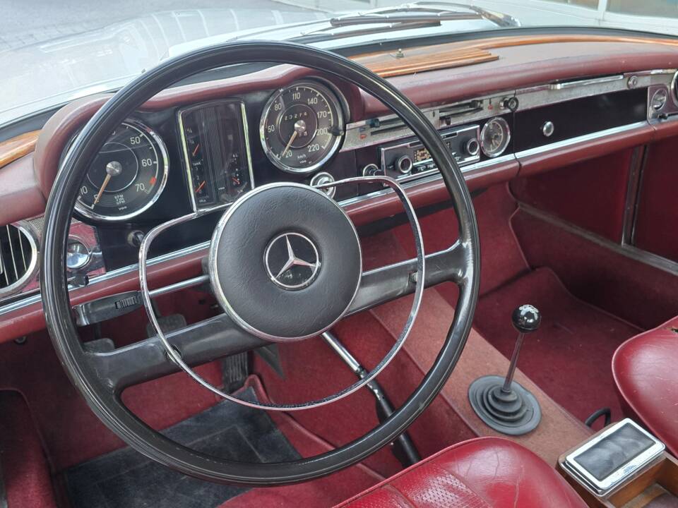 Bild 8/15 von Mercedes-Benz 230 SL (1964)