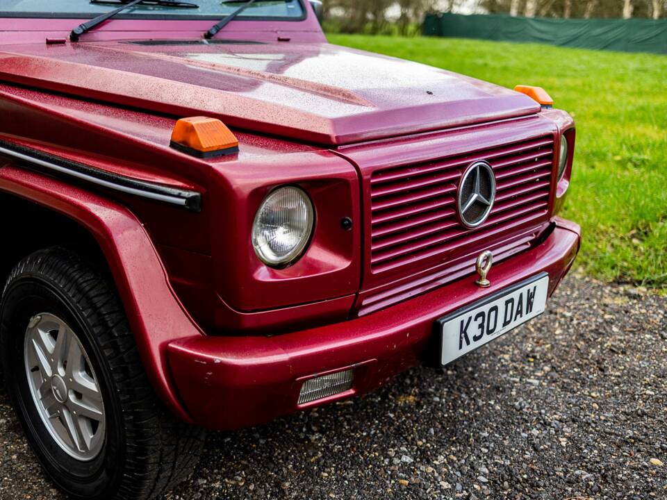 Image 15/32 of Mercedes-Benz 300 GD (kurz) (1992)