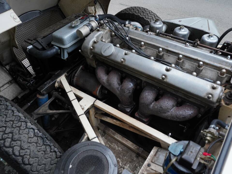 Afbeelding 14/18 van Jaguar E-Type 3.8 (1964)