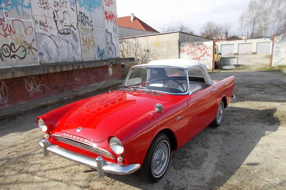 Image 1/11 of Sunbeam Alpine Mk II (1962)