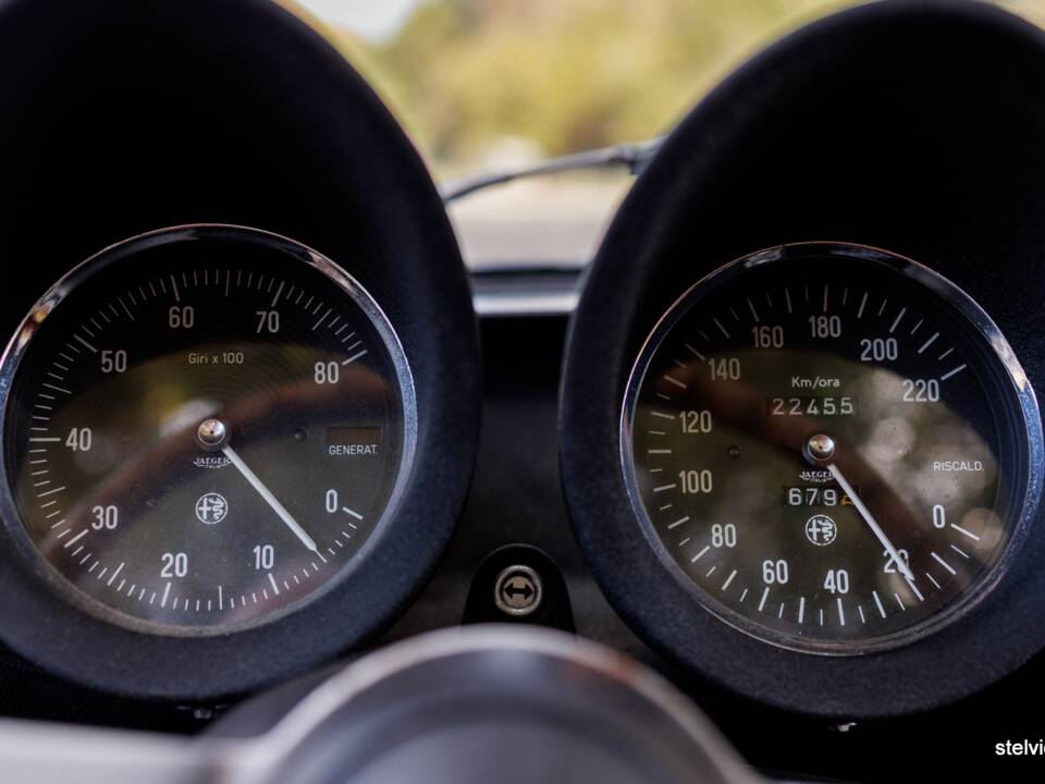 Image 28/43 of Alfa Romeo Spider Veloce 2000 (1976)