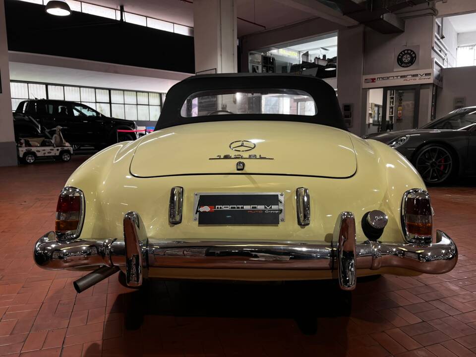 Image 26/58 of Mercedes-Benz 190 SL (1955)