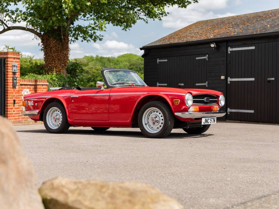 Immagine 23/50 di Triumph TR 6 (1975)