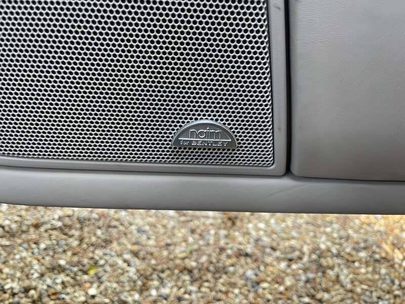 Image 39/50 de Bentley Continental Flying Spur (2010)