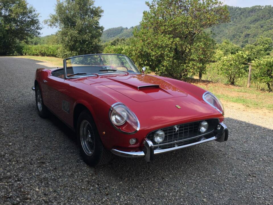 Bild 11/50 von Ferrari 250 GTE (1962)
