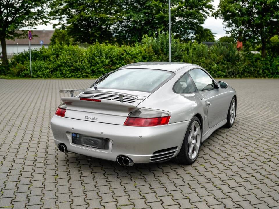 Bild 14/20 von Porsche 911 Turbo (2001)