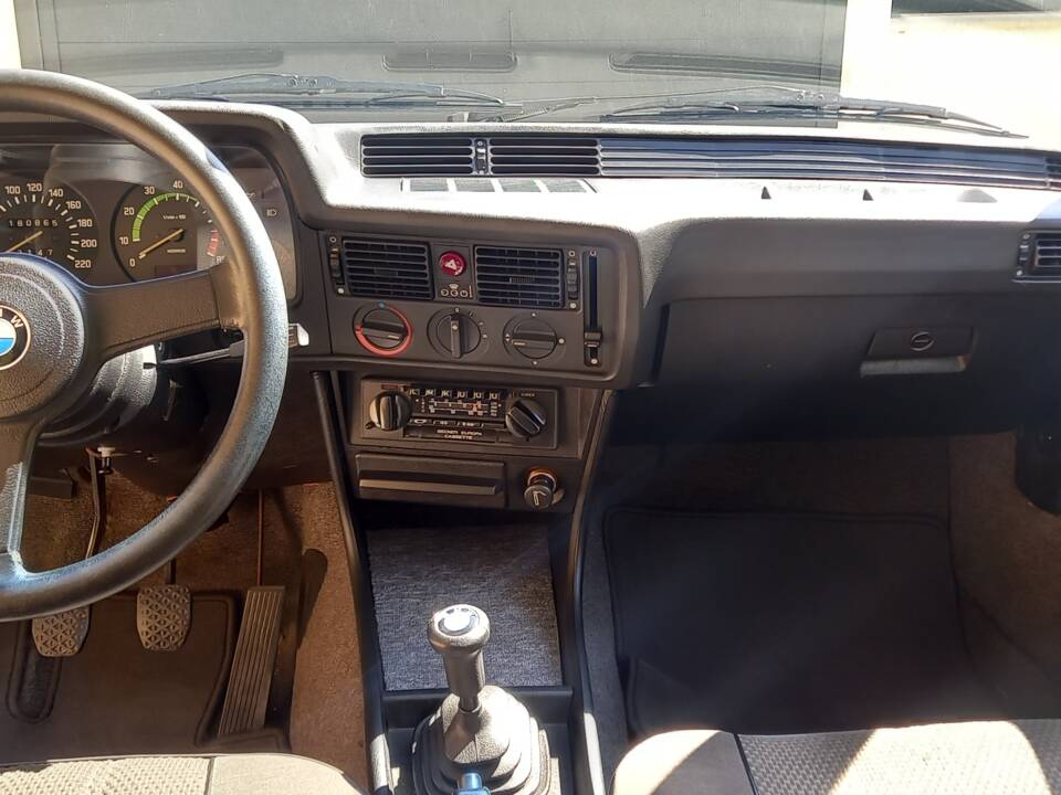 Afbeelding 6/21 van BMW 320&#x2F;6 (1981)