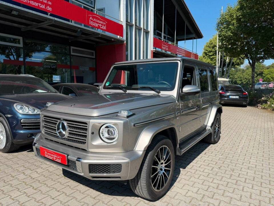 Image 2/28 de Mercedes-Benz G 500 (LWB) (2019)