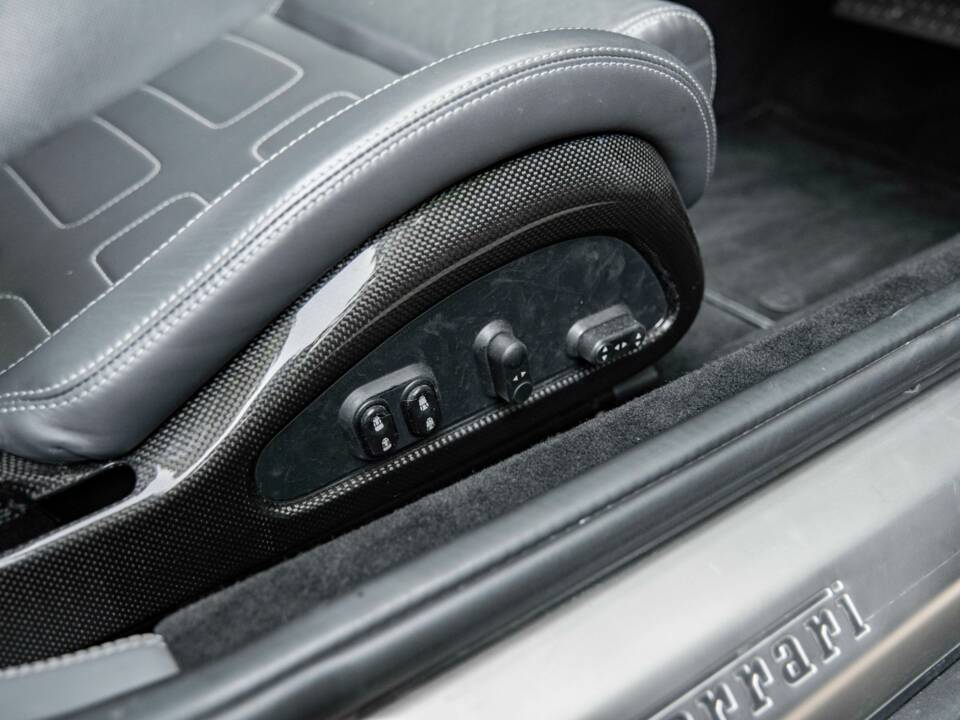 Image 45/50 de Ferrari 599 GTB Fiorano (2006)