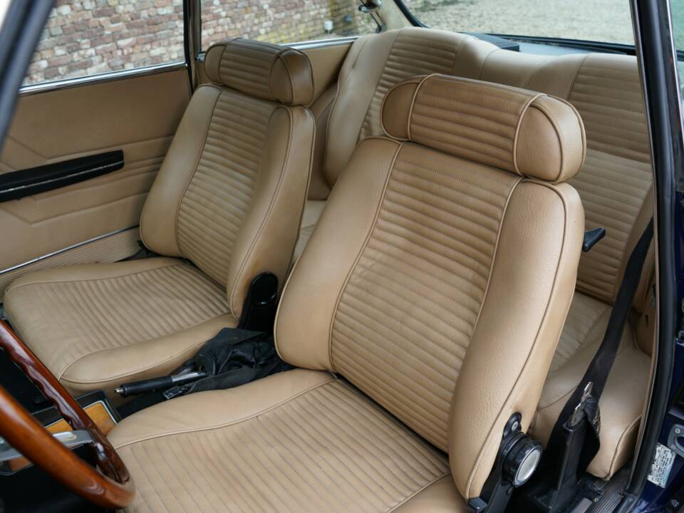 Bild 26/50 von Alfa Romeo 2000 GTV (1974)