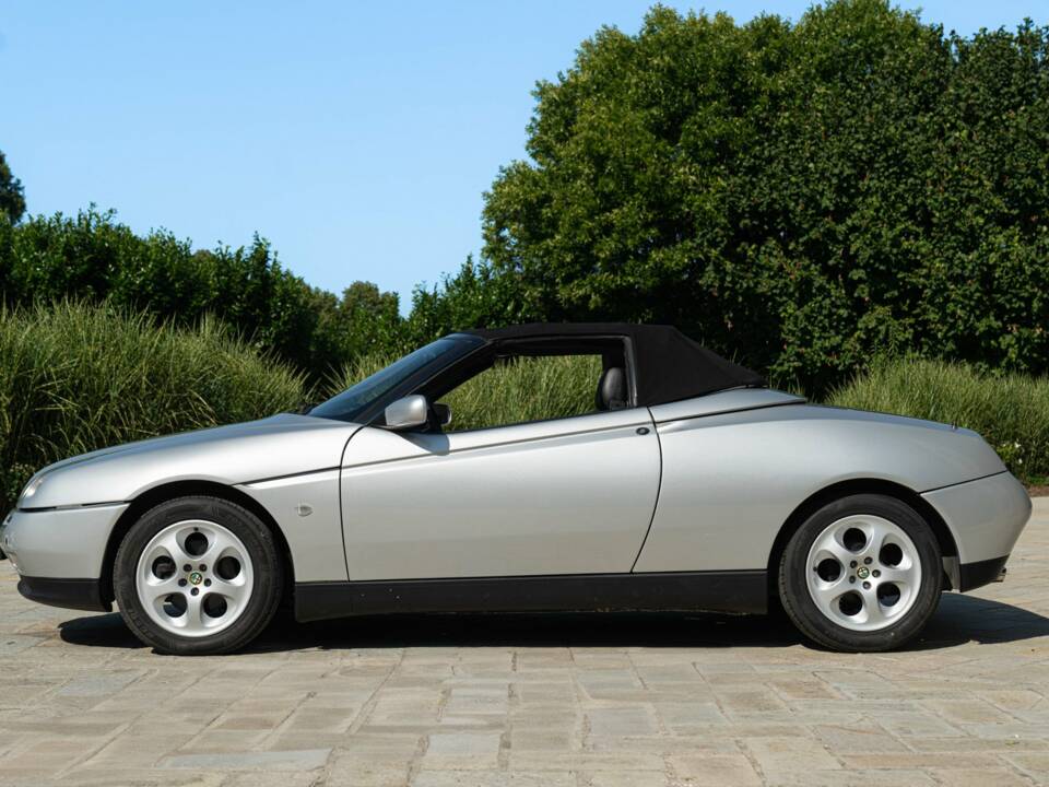 Bild 4/50 von Alfa Romeo Spider 2.0 Twin Spark 16V (1996)