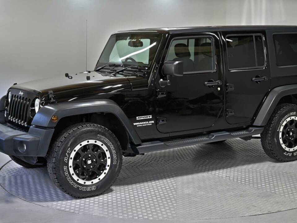 Image 5/50 of Jeep Wrangler 3.6 V6 (2014)