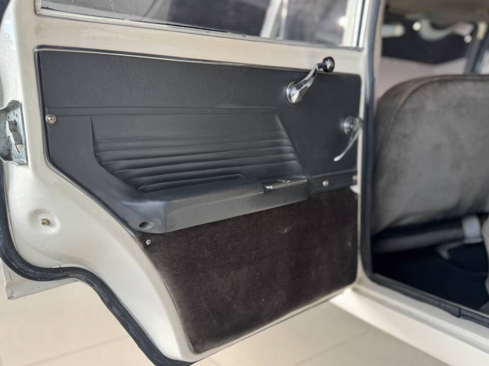 Image 35/47 of Alfa Romeo Giulia 1600 TI (1963)