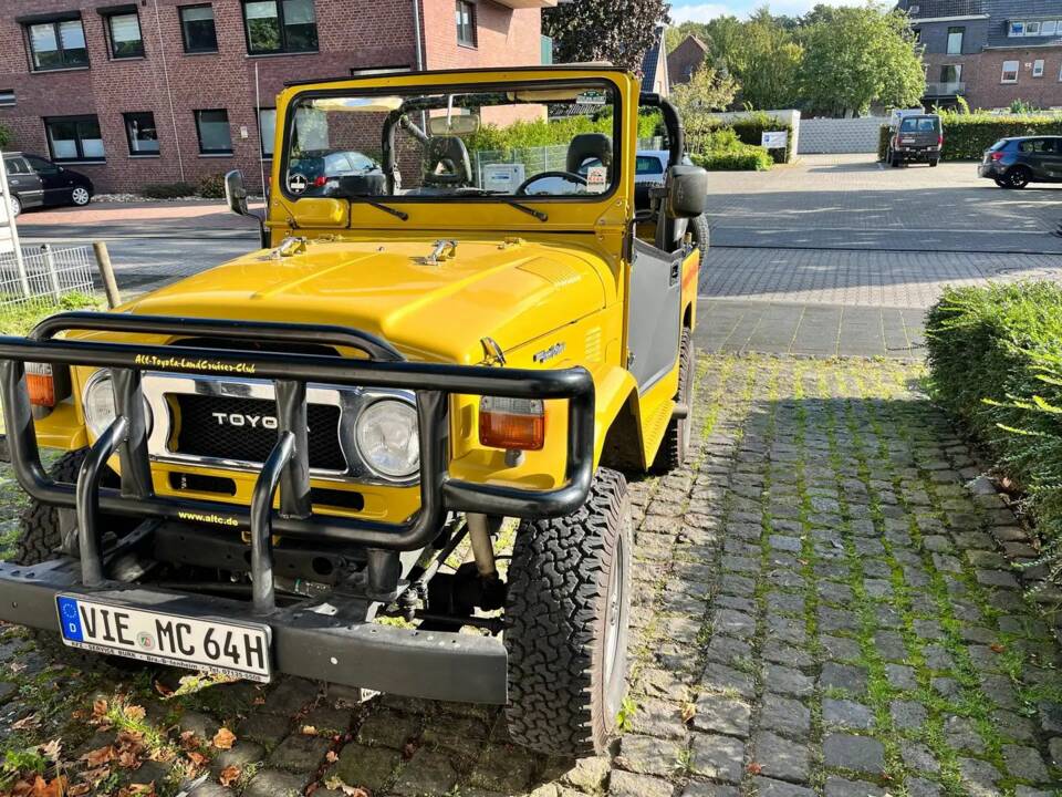 Immagine 2/6 di Toyota Landcruiser FJ 40 (1979)