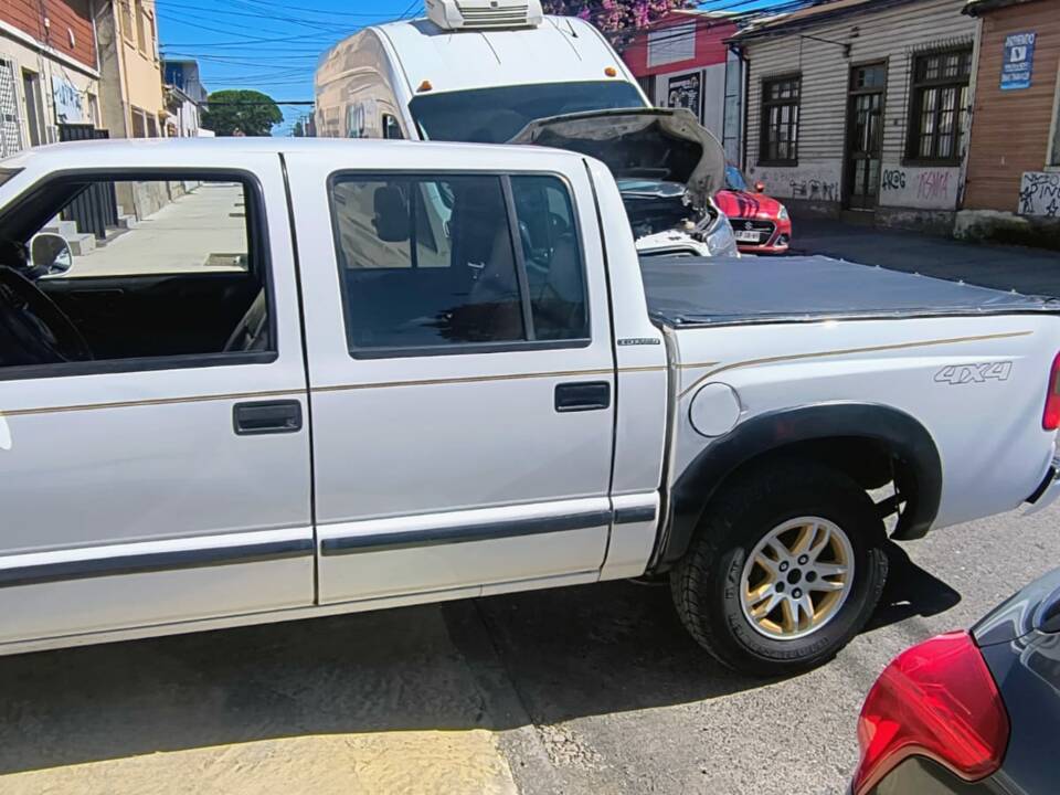 Image 4/22 de Chevrolet S10 Fleetside (2002)