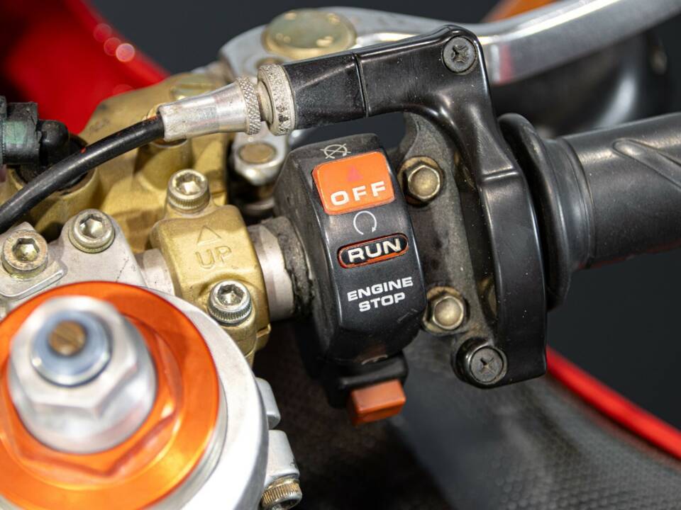 Immagine 40/50 di Ducati 996 (2000)
