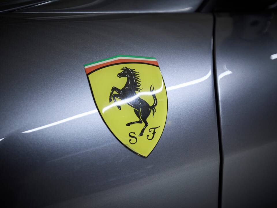 Bild 22/98 von Ferrari 550 Maranello (1998)