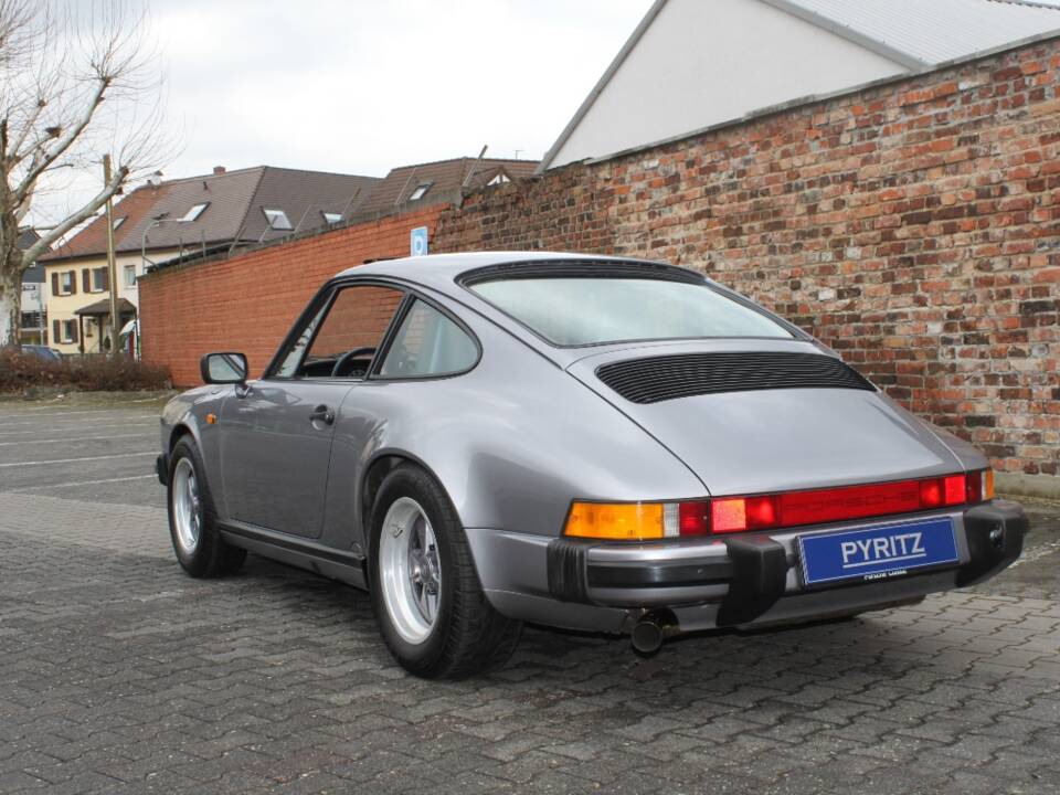 Bild 14/15 von Porsche 911 Carrera 3.2 "#250.000 911" (1987)