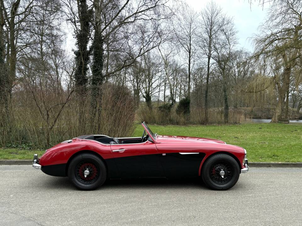 Image 7/17 of Austin-Healey 100&#x2F;6 (BN4) (1959)