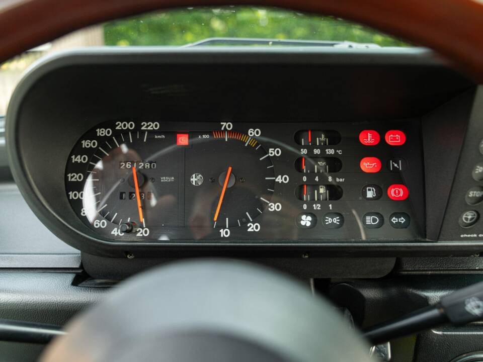 Imagen 42/50 de Alfa Romeo Giulietta 1.8 (1985)