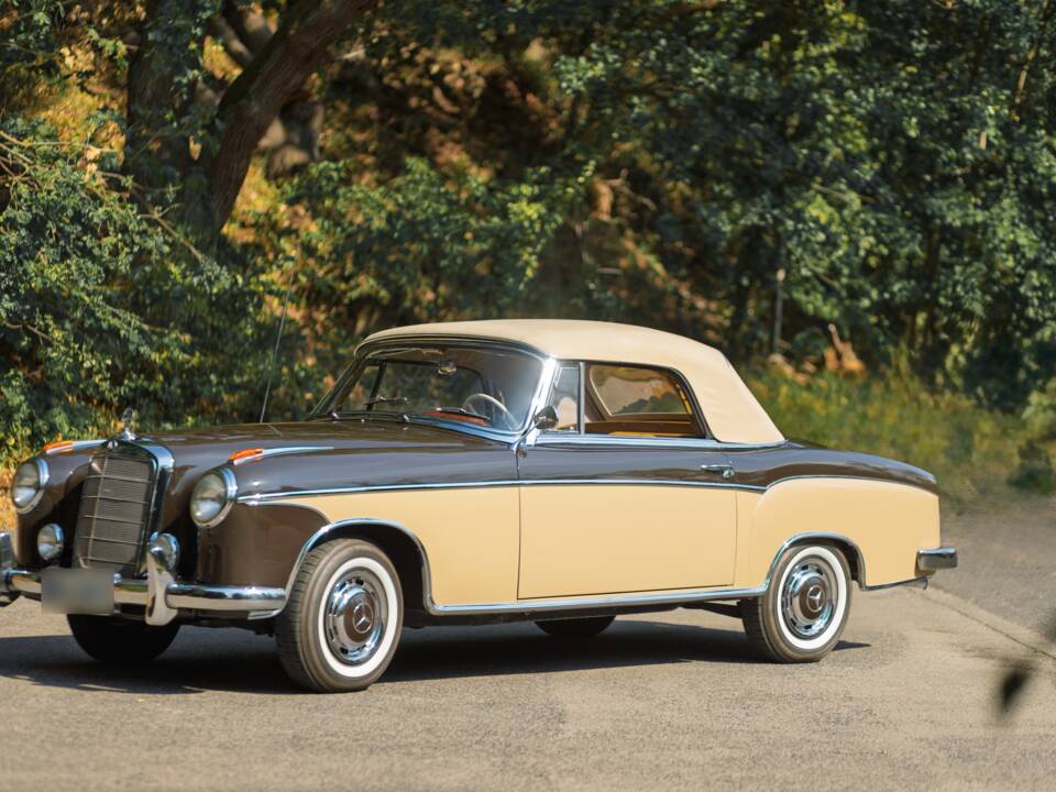 Image 1/13 of Mercedes-Benz 220 S Cabriolet (1957)