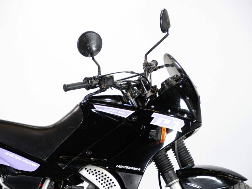 Bild 24/46 von Yamaha TDR 125 R (1992)