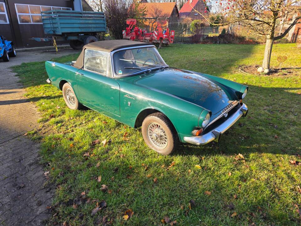 Image 2/42 of Sunbeam Alpine Mk IV (1964)