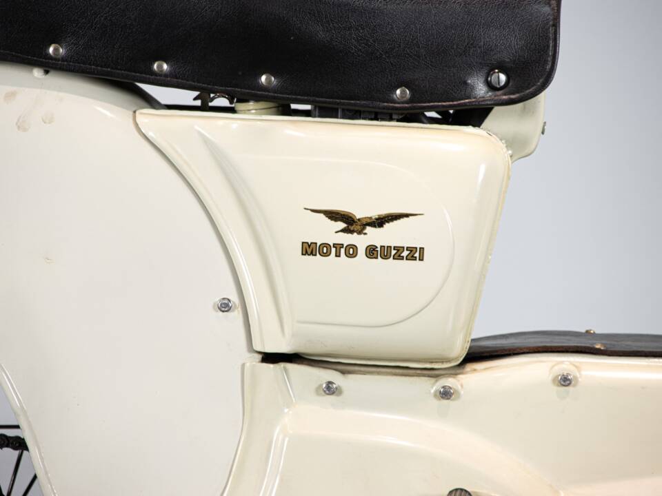 Image 12/50 of Moto Guzzi Galletto (1962)