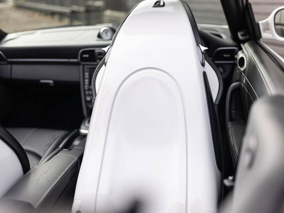 Bild 32/39 von Porsche 911 Turbo (2011)