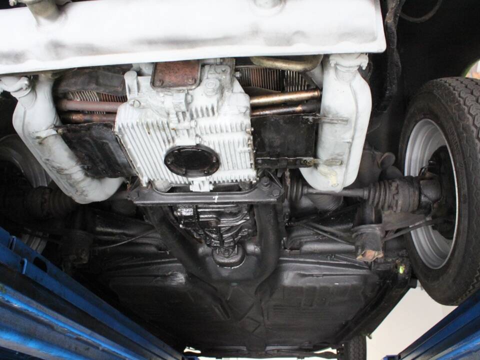 Bild 14/19 von Volkswagen Käfer 1303 LS (1976)