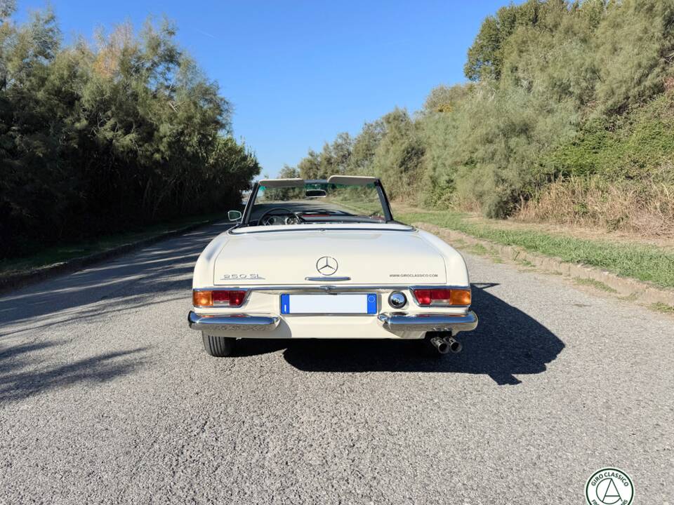 Bild 10/36 von Mercedes-Benz 250 SL (1967)