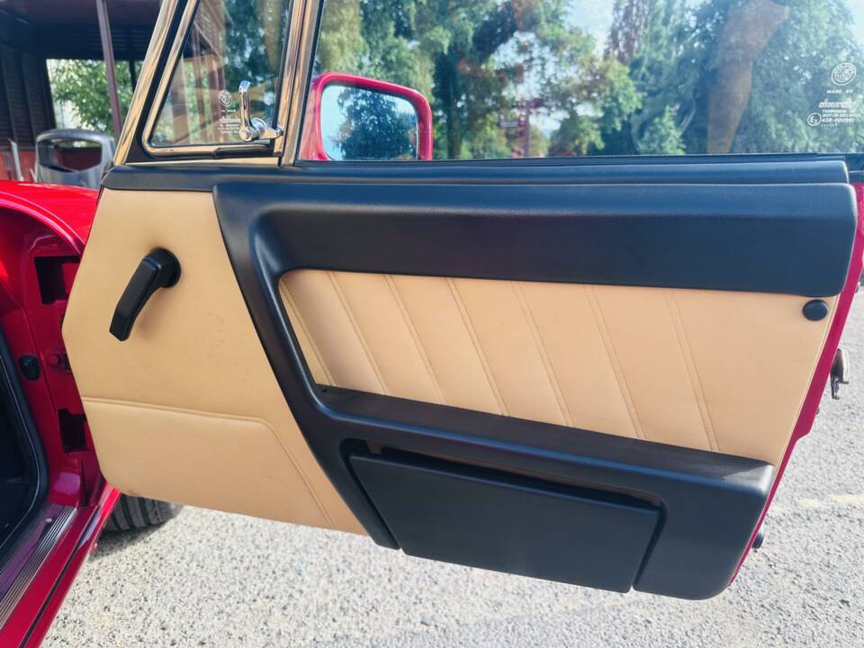 Image 23/50 of Alfa Romeo 2.0 Spider (1991)