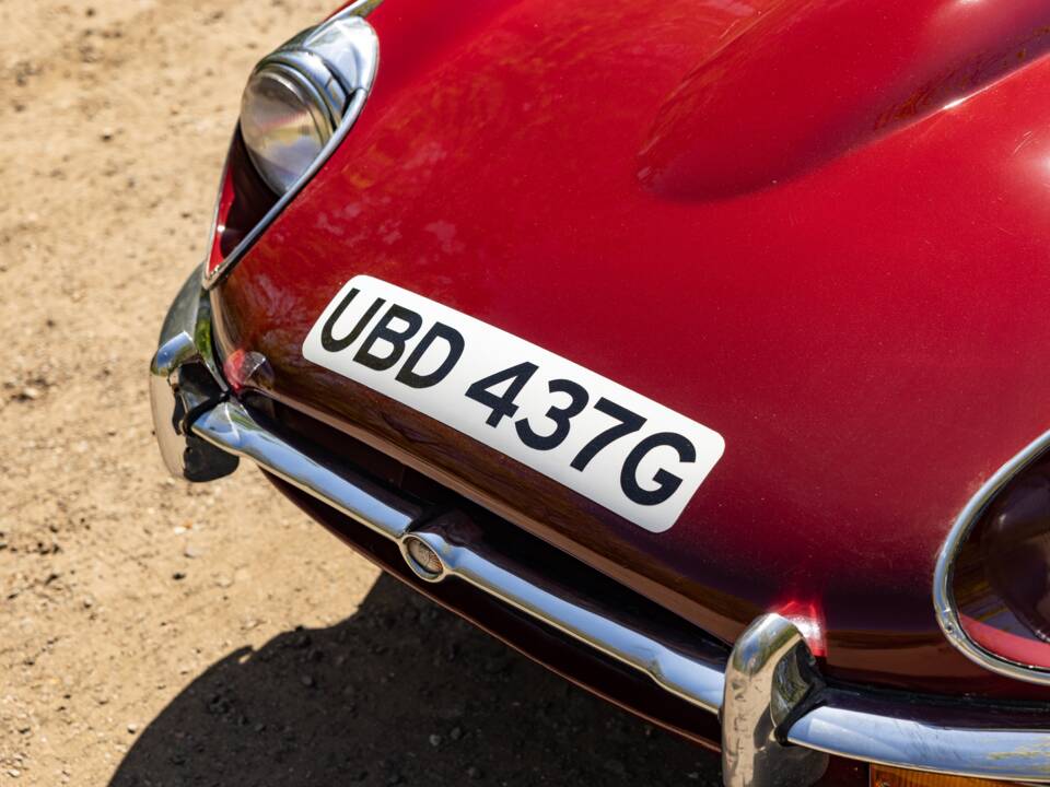 Imagen 17/25 de Jaguar Type E (2+2) (1969)