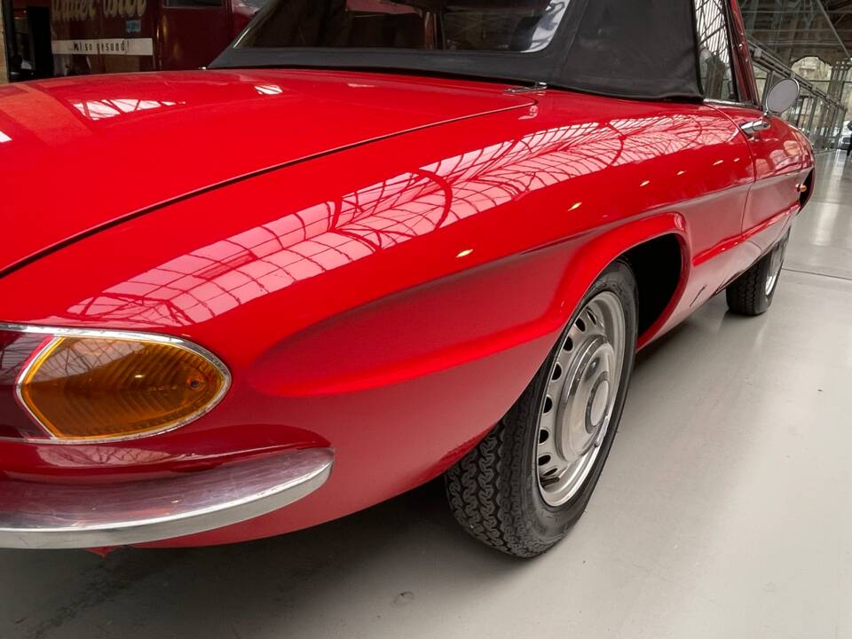 Afbeelding 6/33 van Alfa Romeo 1600 Duetto (1967)