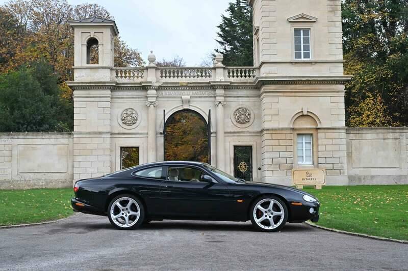 Afbeelding 13/50 van Jaguar XK8 4.0 (2002)