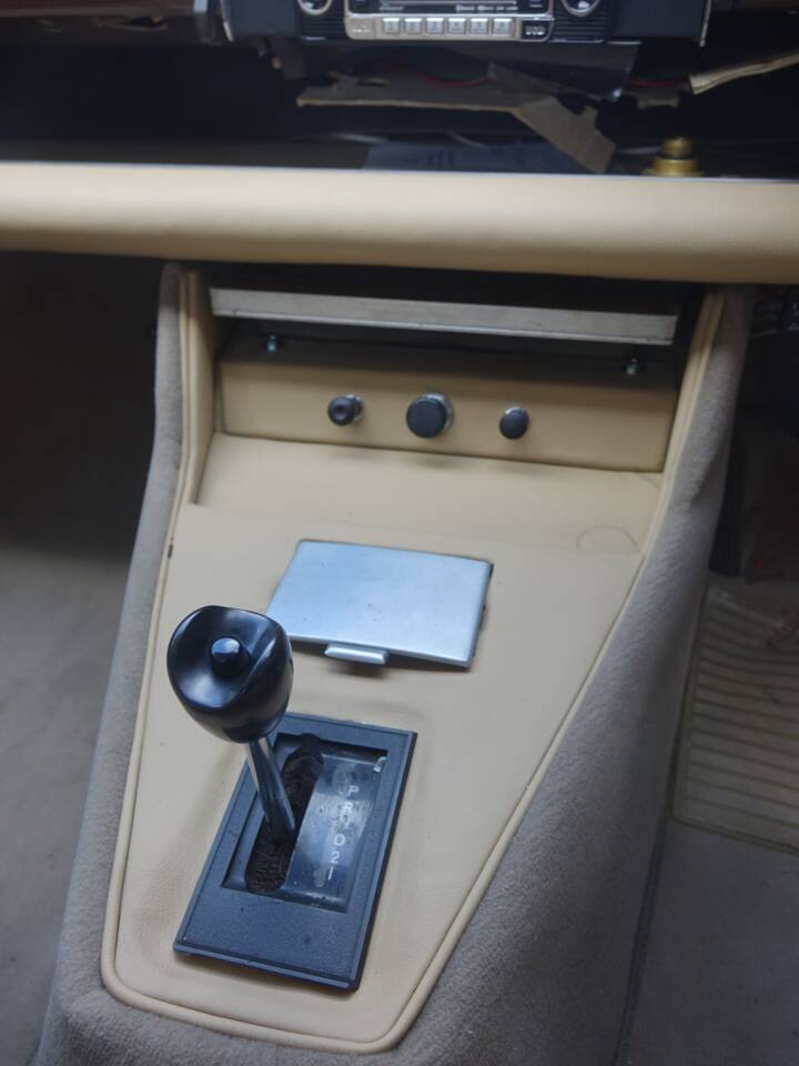 Image 22/28 of Rover 3.5 Litre Coupe (1973)