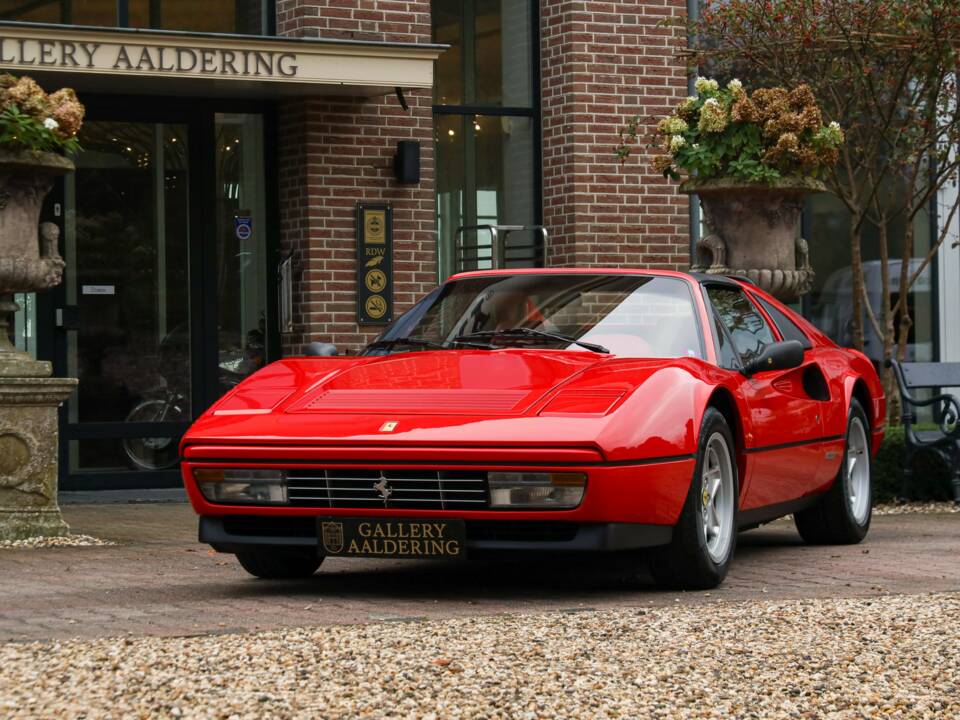 Immagine 7/50 di Ferrari 328 GTS (1986)