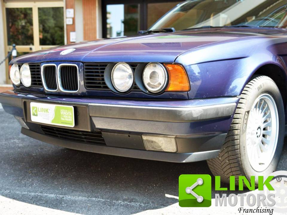 Imagen 10/10 de BMW 520i (1993)